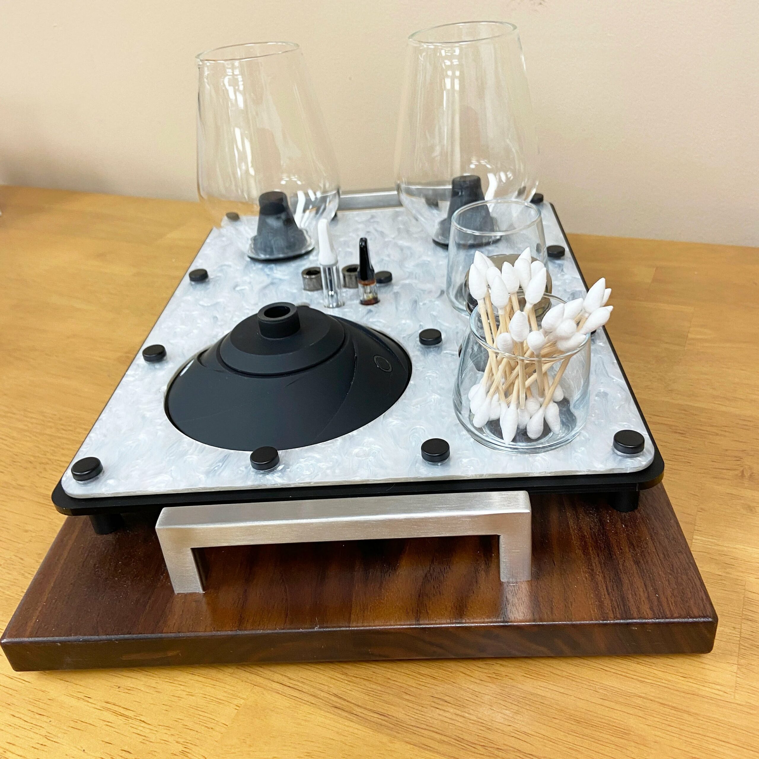 38045958-6867-4a9b-a31e-eb43eb6e8273.jpg Zenco Vaporizer Double Sommelier Dab Sipping Glass Serving Tray with Handles for Drinkable Vapor - Image 1